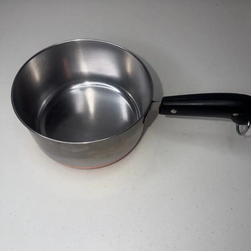 Revere Ware Copper Bottom 2 Quart Sauce Pot Stainless Steel Made in the USA 1801